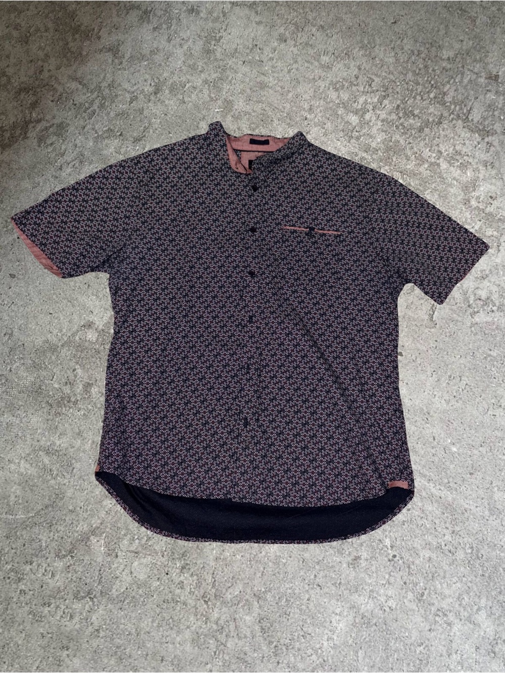 Casual Short-Sleeve Patterned botton up Shirt in Black and Pink navy blue mens